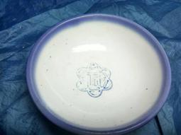 口如圖：5.5*2.1mm 輸出電壓及電流：DC 24V 6.25A 來源：回收的原裝電源適配器，質量可靠。 幾乎全新， 歷史價格詳細信息