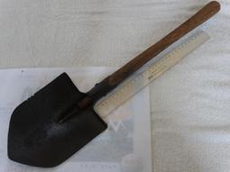 皮鼓(1)~密集板~噴透明漆~鼓面直徑約26CM~肚徑約29CM~有裂~無鼓棒~擺飾.道具 歷史價格詳細信息