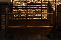 日治時期：鉚釘木製行李箱（早期行李箱、老臺灣、民俗文物、古道具） 歷史價格詳細信息