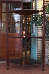 檜木窗.日字檜木窗.正台灣檜木(厚料).長87寬56公分.古早味完整度高.先到先選.慢來就沒了 歷史價格詳細信息