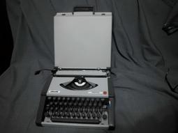 Olivetti Builds: Modern Architecture in Ivrea -9788881187423 歷史價格詳細信息