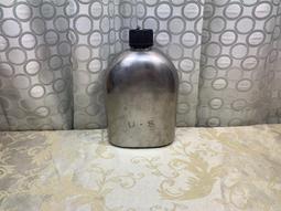 早期-----眷村--- 海軍帽徽改---鑰匙圈-----2.3x3.6公分------軍艦 歷史價格詳細信息