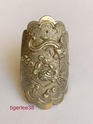 [老排的收藏]~~銀器飾件~老銀戒指/配件/掛飾(雙蝶報福) 201 歷史價格詳細信息