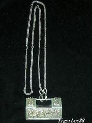 [老排的收藏]~~銀器飾件~老銀戒指/配件/掛飾(雙蝠拱壽). 226 歷史價格詳細信息