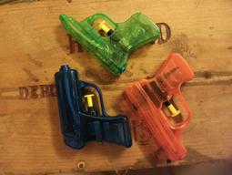 早期 古早 懷舊 玩具 公仔 企業寶寶 ～ 台熱牌  公仔 ～～腳有破損 歷史價格詳細信息