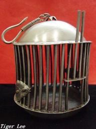 [老排的收藏]~~銀器工藝~老銀鈴鐺/掛飾/吊飾(花生形)一對~系列一 歷史價格詳細信息