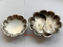 [老排的收藏]~~銀器工藝~老銀鈴鐺/掛飾/吊飾(花生形)一對~系列一 歷史價格詳細信息