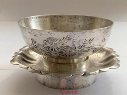 [老排的收藏]~~銀器工藝~老銀鈴鐺/掛飾/吊飾(花生形)一對~系列一 歷史價格詳細信息