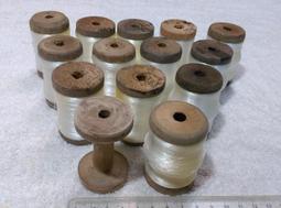 早期木軸車線.針車車線.木線軸(2)~~金鏈標~~金龍牌~~10個合售500元~~懷舊.擺飾.道具 歷史價格詳細信息