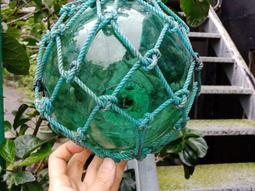 庄腳柑仔店~早期浮雕葉脈牛奶玻璃燈壁燈吊燈頂燈燈罩B~尺寸:約19公分寬 歷史價格詳細信息