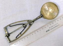 早期銅製叭噗挖冰器.挖冰杓.挖冰勺(17)~口徑約3.3CM~彰化 富士~有瑕疵~懷舊.擺飾.掛飾 歷史價格詳細信息