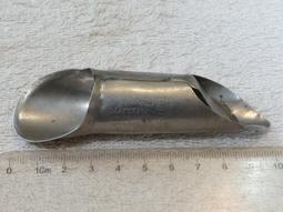 早期白鐵.不鏽鋼消毒鍋.殺菌鍋(1)~較大型~含提把最長約47CM~~懷舊.擺飾.道具 歷史價格詳細信息