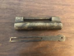 老銅杯一對，品相如圖全品，包老幾十年，挺漂亮！一對難得！挺可4763 歷史價格詳細信息