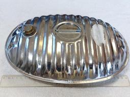 早期熱水瓶.保溫瓶(3)~~鴨嘴型~~玻璃內膽~~鐵+不銹鋼外殼~~不漏水~~懷舊.擺飾.道具 歷史價格詳細信息