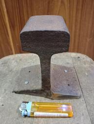 中古工業烤箱，温度200度，電220V三相，內尺寸60x50x50公分 歷史價格詳細信息