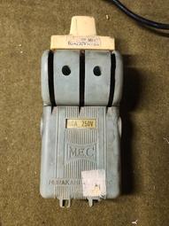 復古懷舊60年鐵藝手提磁帶收音機錄音機模型玄關櫥窗裝飾擺件 歷史價格詳細信息