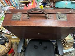 candy尋寶樂園..老收音機..長24寬13.. 歷史價格詳細信息