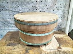 庄腳柑仔店~早期蓋字裕四角氣泡玻璃罐糖果罐~尺寸:口徑12*底14*16*高33公分 歷史價格詳細信息