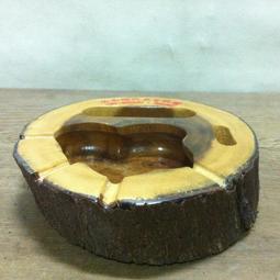 老台灣原味早期特殊造型奶油玻璃燈罩壁燈 歷史價格詳細信息