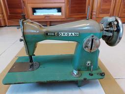 早期吹風機(3)~小型~鐵殼+塑料~達新牌?不確定~功能正常~懷舊.擺飾.道具 歷史價格詳細信息