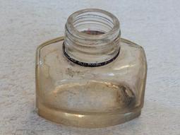 早期墨水瓶(2)~PILOT~百樂~塑膠蓋~空瓶~單瓶價格~隨機出貨~剩圖一右邊那罐~懷舊.道具 歷史價格詳細信息