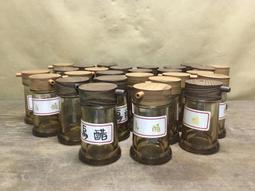 WH24080【四十八號老倉庫】全新 早期 台灣 陶瓷 + 電木 E27 燈座 1個價【懷舊收藏拍片道具】 歷史價格詳細信息