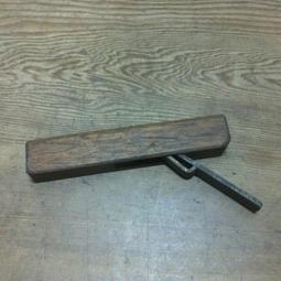 WH10365【四十八號老倉庫】二手 早期 台灣 東亞 硬質塑材+鐵 燈罩 吊燈 38cm【懷舊收藏拍片道具】 歷史價格詳細信息