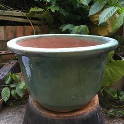 WH11974【四十八號老倉庫】二手 早期 台灣 大甲東 紅磚胎 綠釉 花盆 30.3cm【懷舊收藏擺飾道具】 歷史價格詳細信息