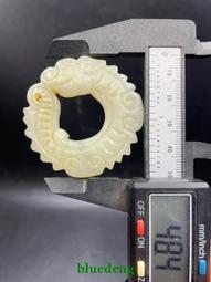 雕刻細膩的糕點模具多孔圖案，惜黑的部分被火燒過，品相如圖，看20284 歷史價格詳細信息