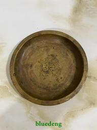 銅盤子，銅制，創匯時期制造，雕刻圖案，很厚實，收藏佳品，有劃22101 歷史價格詳細信息