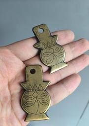 如圖一對兩個225元 50V4700UF日本松下AUDIO音樂大師音頻電容JAPAN 歷史價格詳細信息