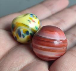 一顆瑪瑙的管子，尺寸2.9*0.5，沒有任何毛病，一物一圖標17678 歷史價格詳細信息