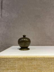 清代銅製朱砂筆舔，表面鐵殼銹滄桑感十足，器呈圓形，施祥云小舔147 歷史價格詳細信息