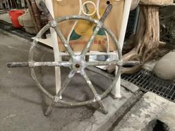 正老 TOYO 超凸玻璃 電鐘 準確 . 白色面板 金色鋁字 . 全新 JAPAN 機心準確.  電池驅動 歷史價格詳細信息