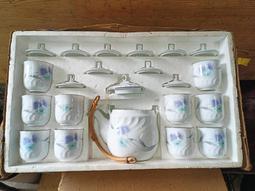 庄腳柑仔店~早期特殊不規則木窗玻璃窗片門片~尺寸:152*64*3公分 歷史價格詳細信息