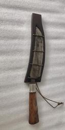 原住民佩刀 勇士番刀 黃銅鑰匙 番刀 露營 生存遊戲 軍刀 蕃刀＊花蓮丸石刀剪《5吋合金鋼山刀/附刀鞘-M012》 歷史價格詳細信息