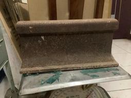 早期拆下來的黑底陶瓷插座古董絕版品 歷史價格詳細信息