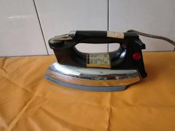 早期熨斗(5)~電熨斗~木柄~含電源線~功能正常~懷舊.擺飾.道具 歷史價格詳細信息