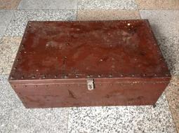 早期鐵箱(8)~~收銀箱.錢箱~~3抽~~無底部~~無鑰匙~~懷舊.擺飾.道具 歷史價格詳細信息