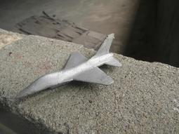 早期-----眷村--- 海軍帽徽改---鑰匙圈-----2.3x3.6公分------軍艦 歷史價格詳細信息