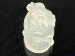 《紀老師的收藏 》龍翔天下→天然頂級冰種-巴西白玉髓項綴 ( 立體精雕) →W-H26C22Y73    ※聚氣招財心想事成、正能量魔法石! 歷史價格詳細信息