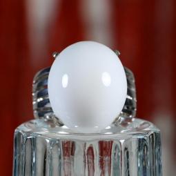 Gsd 140????綠玉髓霸氣女性款玉石925玫瑰金銀(k)戒子，獨款加工現貨供應????可點圖放大觀看???? 歷史價格詳細信息