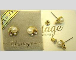 比利時【Chartage】無過敏無鎳包18K金養珍珠鑲嵌水晶鑽穿耳耳環 (8913209) 歷史價格詳細信息