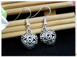 【N&amp;Y】韓國英文字母LOVE絲帶耳環 緞帶耳環 鋯石耳釘EB59【現貨】☆多款顏色可選☆ 歷史價格詳細信息