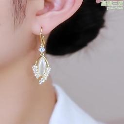 年新款潮紐扣珍珠星球耳釘女銀西太后氣質小眾設計感耳環耳飾 歷史價格詳細信息