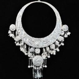 苗族苗銀少數民族侗族古裝梳古風發簪戰國袍頭飾漢服髮飾步搖 歷史價格詳細信息