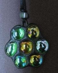 豬豬姨~玻璃花花項鍊~雞蛋花玻璃項鍊~小巧可愛喔~ 歷史價格詳細信息