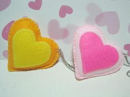 手工不織布娃娃 ~ 可愛小白兔裝娃娃情侶(吊飾) 歷史價格詳細信息