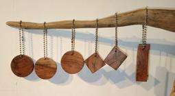 【鑫品】穴道按摩棒/鑰匙圈/吊飾/墜子~~台灣稀有保育類肖楠木（樹根）~三峽區滿月圓老料 歷史價格詳細信息