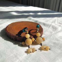 【齊花花】招財大肚佛‧龍宮舍利手工雕刻‧佛光普照彌勒銅錢吊墜‧錢幣紋飾環繞其身‧寓意財源廣進‧守護四方~（編號V559） 歷史價格詳細信息